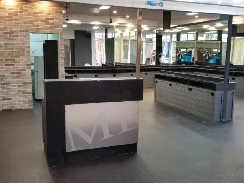 Shop 15/230 Napper Road, Arundel QLD 4214