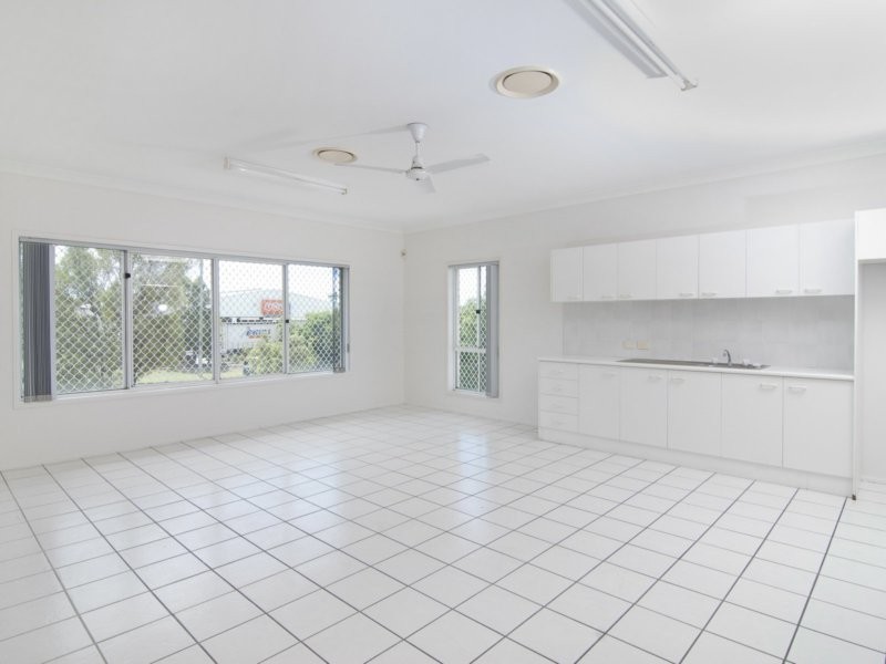 20 Barnett Place, Molendinar QLD 4214