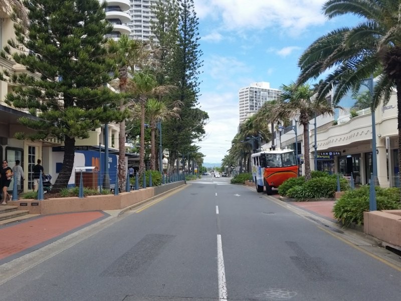 5B/2 Elkhorn Avenue, Surfers Paradise QLD 4217