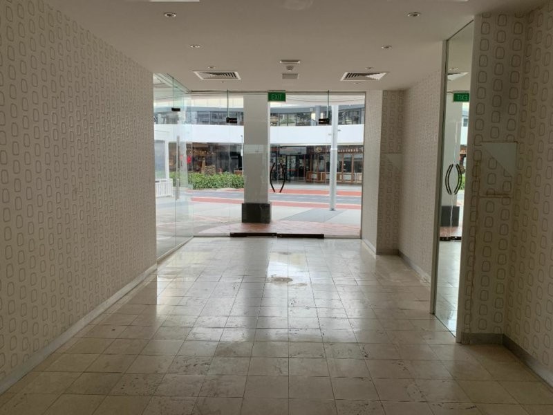 Shop 5/90 Surf Parade, Broadbeach QLD 4218