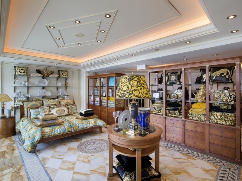 94 Seaworld Drive, Surfers Paradise QLD 4217