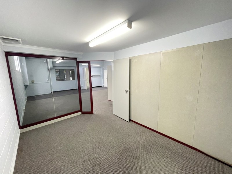 1/117 SCARBOROUGH STREET, Southport QLD 4215