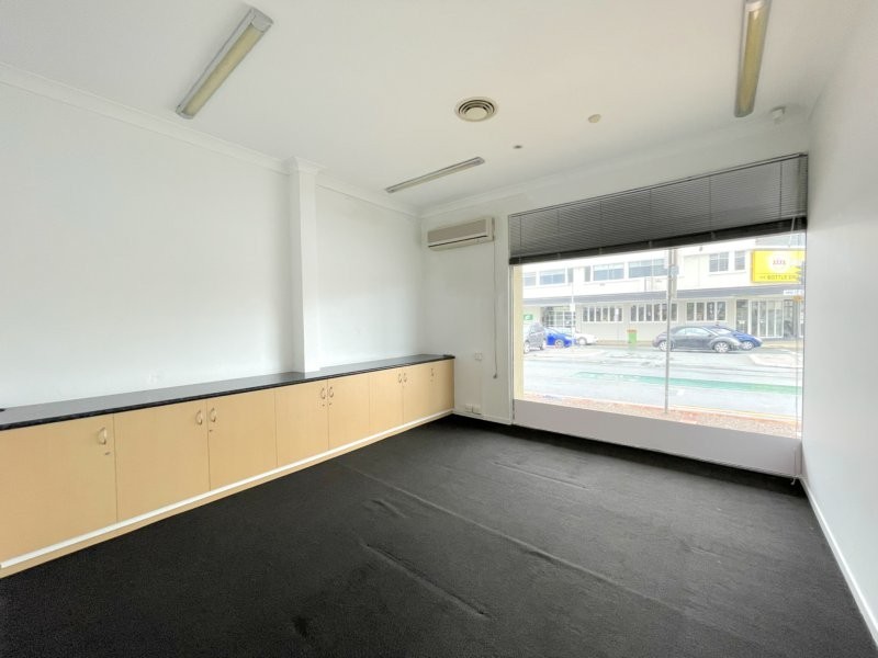 1/142 Scarborough Street, Southport QLD 4215