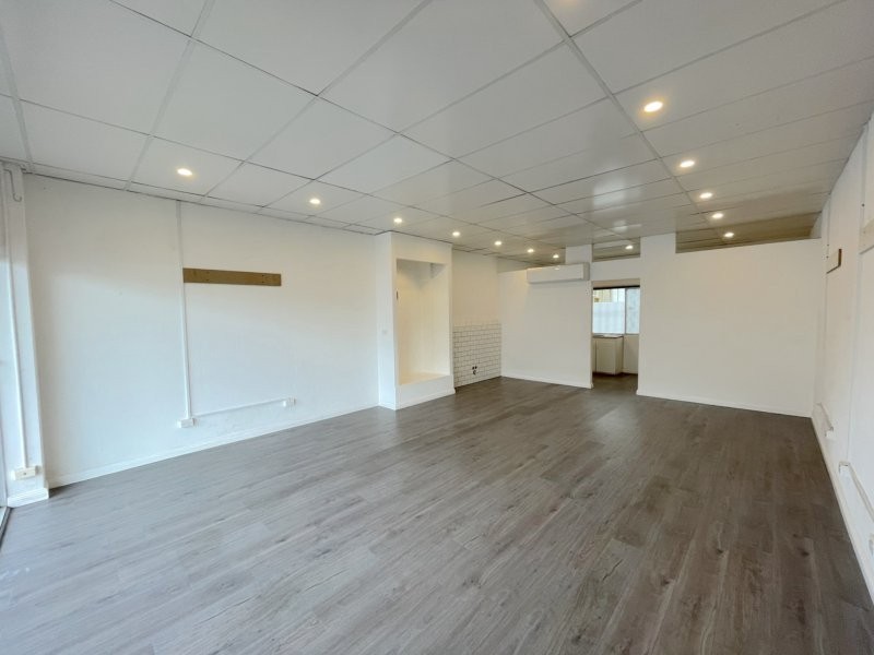 2/142 Scarborough Street, Southport QLD 4215