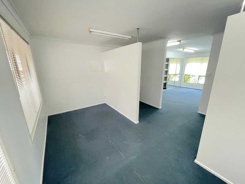 2/6 Tedder Avenue, Main Beach QLD 4217