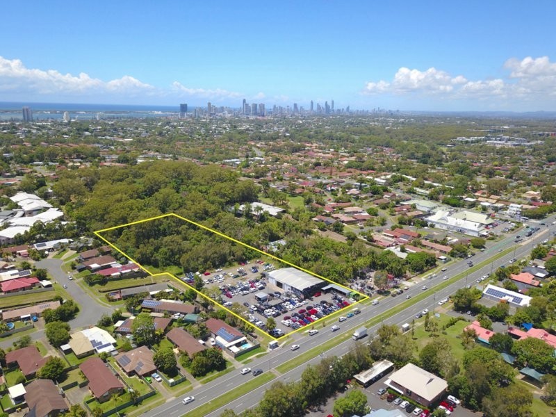 103 Olsen Avenue, Labrador QLD 4215