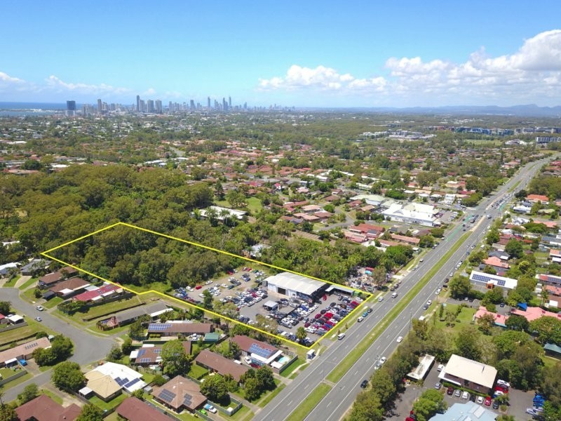 103 Olsen Avenue, Labrador QLD 4215