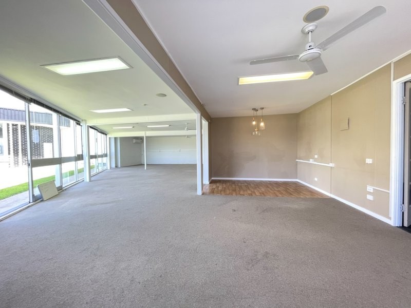 18 Strathaird Road, Bundall QLD 4217