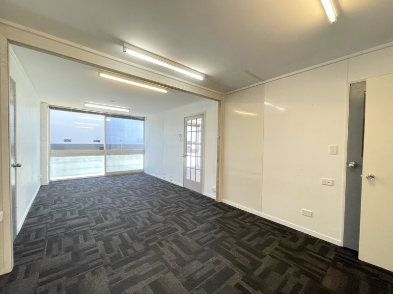 18 Strathaird Road, Bundall QLD 4217