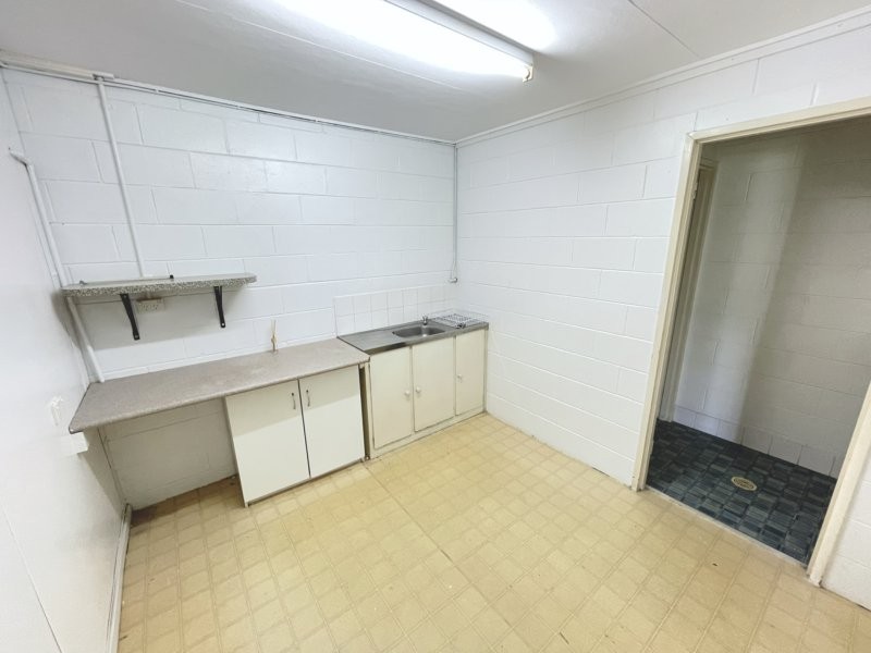 18 Strathaird Road, Bundall QLD 4217