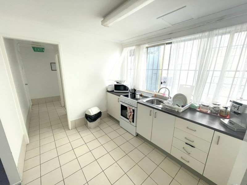 2A/95 ASHMORE ROAD, Bundall QLD 4217