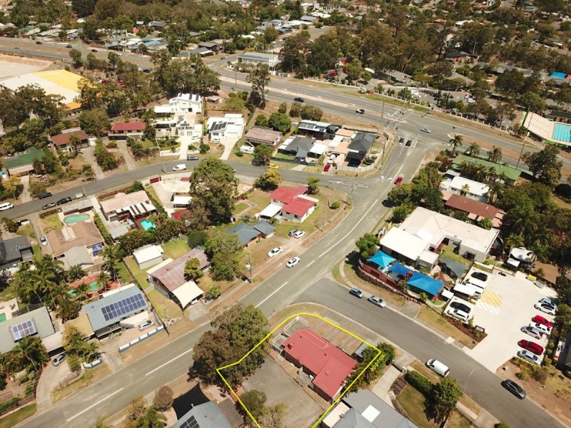 12 STURT STREET, Molendinar QLD 4214