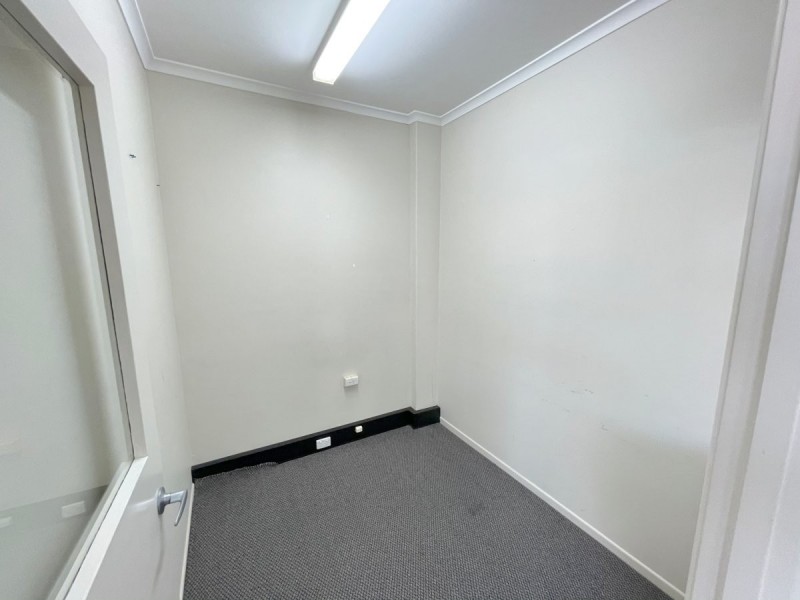 2/117 SCARBOROUGH STREET, Southport QLD 4215