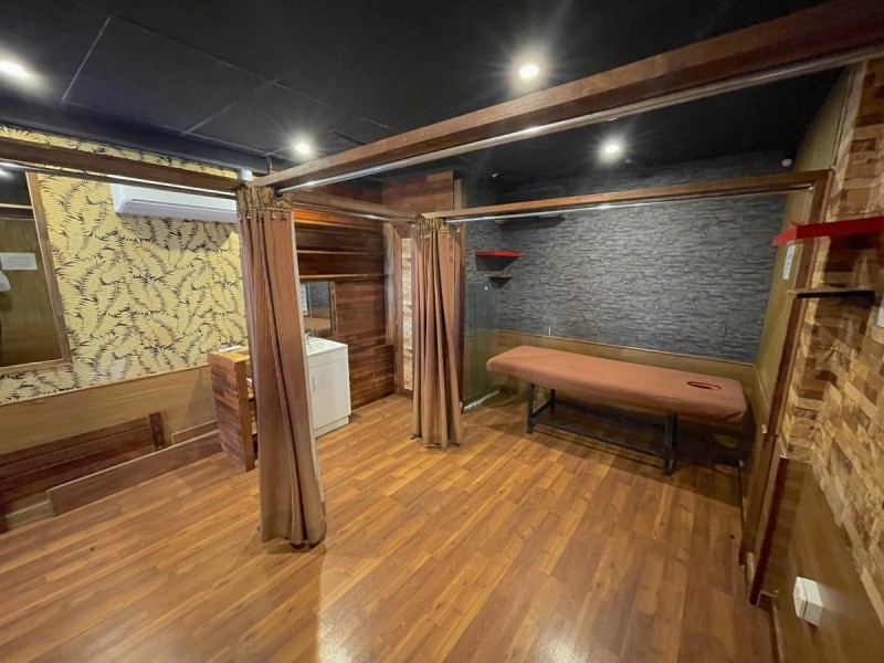 4/3131 SURFERS PARADISE BOULEVARD, Surfers Paradise QLD 4217