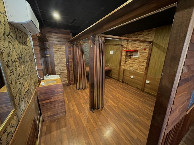 4/3131 SURFERS PARADISE BOULEVARD, Surfers Paradise QLD 4217