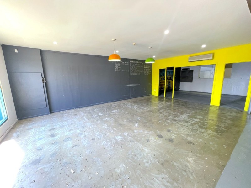 6 ERETON DRIVE, Arundel QLD 4214