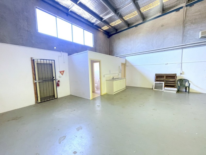 6 ERETON DRIVE, Arundel QLD 4214