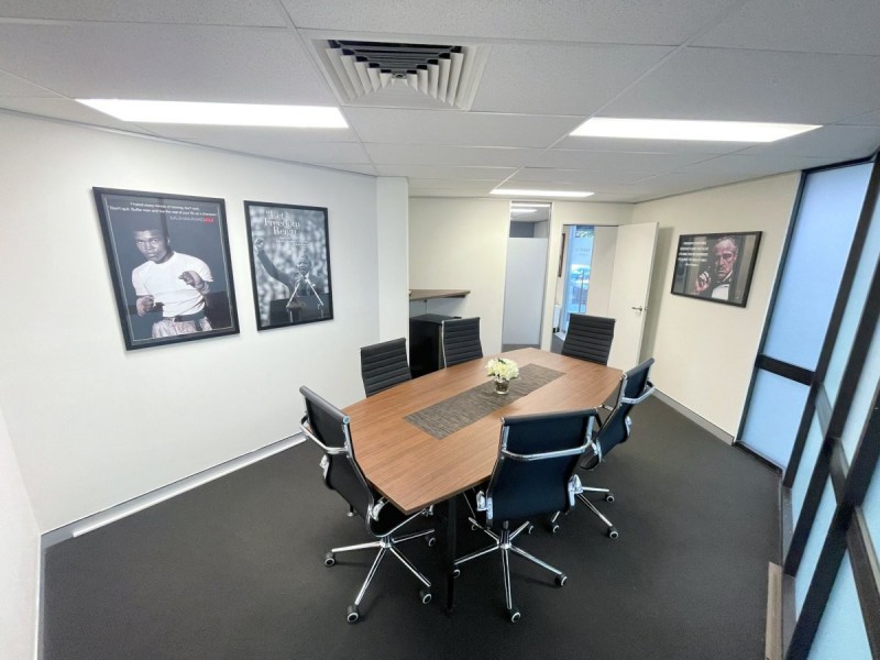 9 BAY STREET, Southport QLD 4215