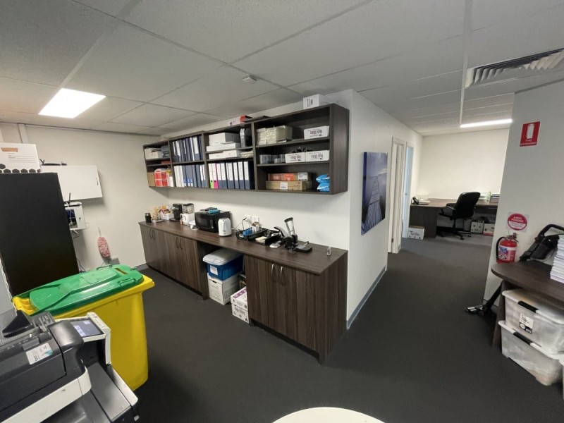 9 BAY STREET, Southport QLD 4215