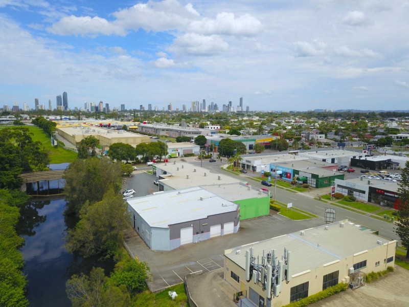 3 STRATHAIRD ROAD, Bundall QLD 4217