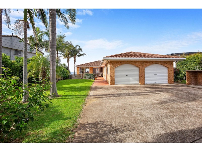 12 Mummaga Way, Dalmeny NSW 2546