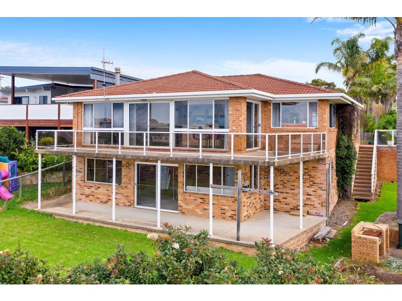 12 Mummaga Way, Dalmeny NSW 2546