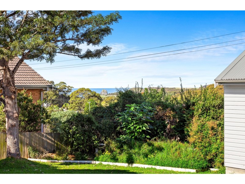 14 Tilba Street, Narooma NSW 2546