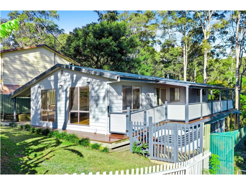 33 Goolara Avenue, Dalmeny NSW 2546