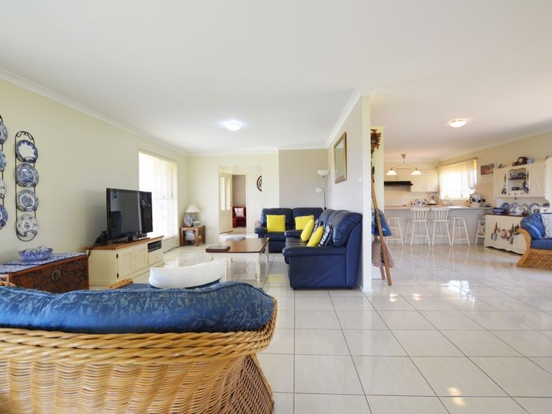 50 Rainforest Parkway, Narooma NSW 2546