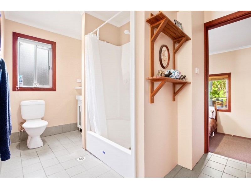 25 Coastal Court, Dalmeny NSW 2546