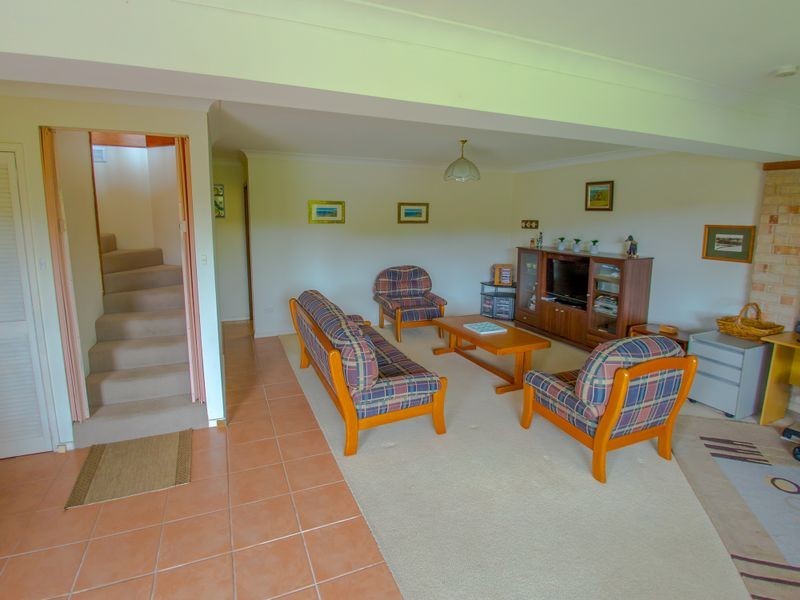 18 Sunnyside Crescent, Kianga NSW 2546