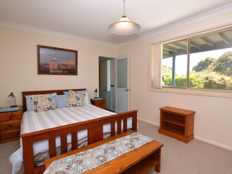 11 Dawn Parade, Kianga NSW 2546