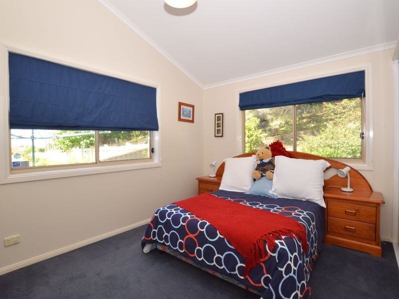 11 Dawn Parade, Kianga NSW 2546