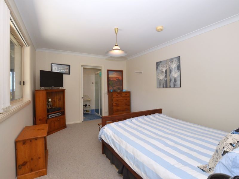 11 Dawn Parade, Kianga NSW 2546