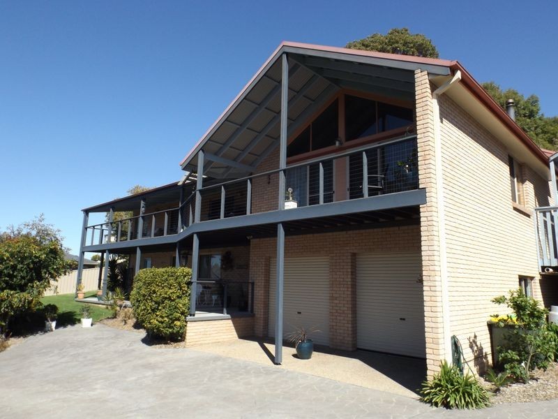 11 Dawn Parade, Kianga NSW 2546