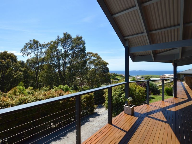 11 Dawn Parade, Kianga NSW 2546