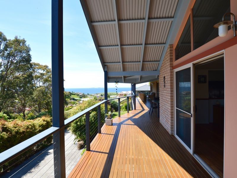 11 Dawn Parade, Kianga NSW 2546