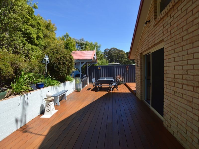 11 Dawn Parade, Kianga NSW 2546