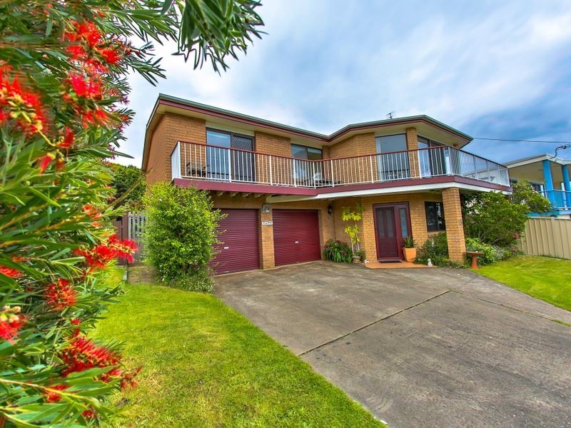 18 Sunnyside Crescent, Kianga NSW 2546