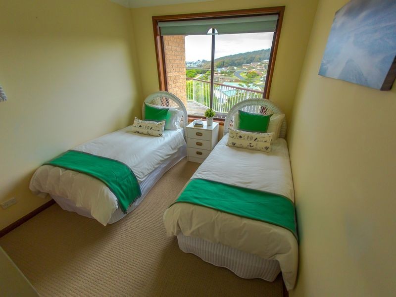 18 Sunnyside Crescent, Kianga NSW 2546