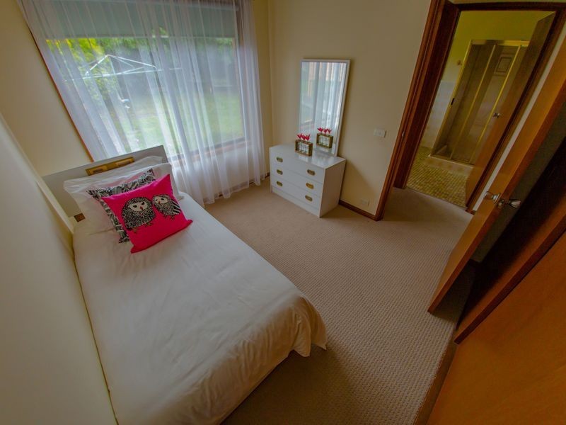 18 Sunnyside Crescent, Kianga NSW 2546