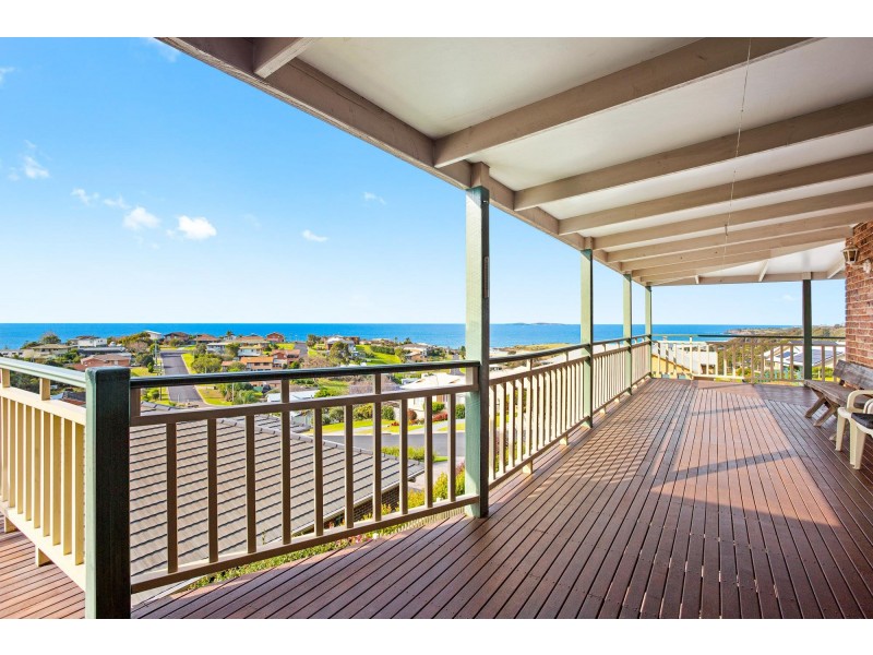 15 Dawn Parade, Kianga NSW 2546