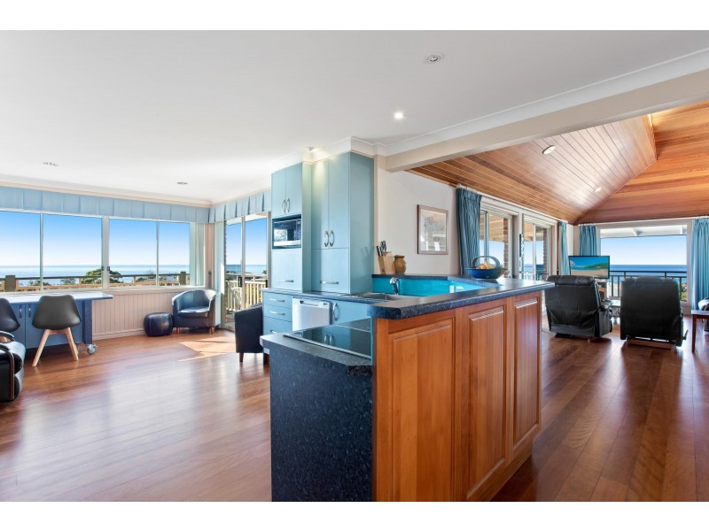 15 Dawn Parade, Kianga NSW 2546