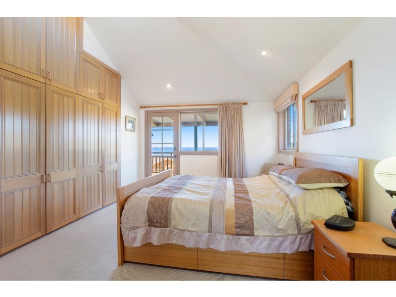 15 Dawn Parade, Kianga NSW 2546