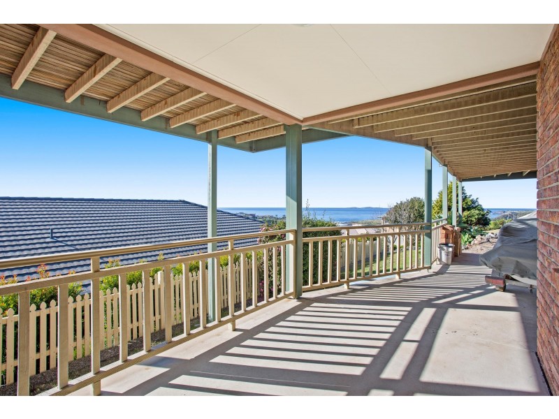 15 Dawn Parade, Kianga NSW 2546