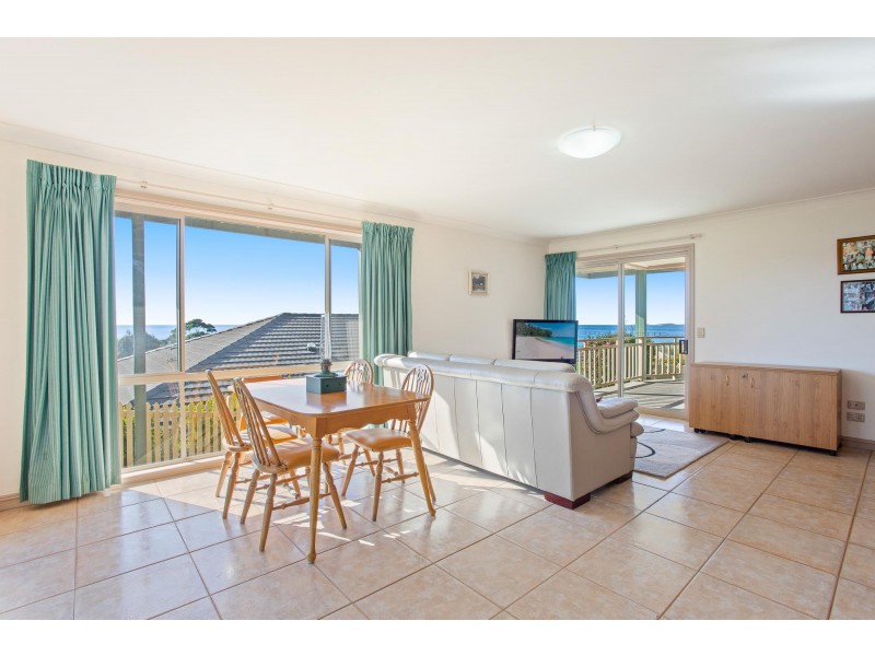 15 Dawn Parade, Kianga NSW 2546