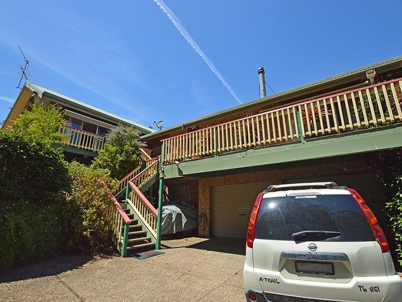 11 Taylor Street, Narooma NSW 2546