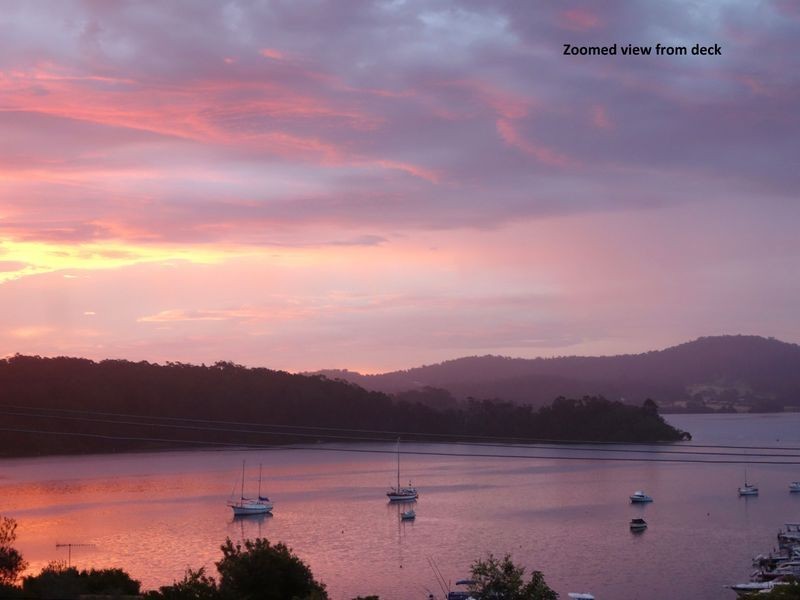 11 Taylor Street, Narooma NSW 2546