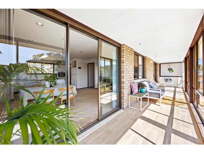 5 Lakeside Drive, Kianga NSW 2546