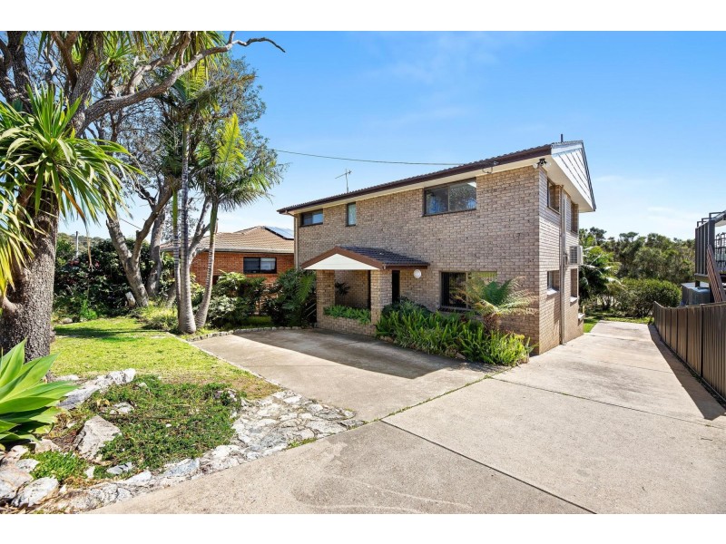 5 Lakeside Drive, Kianga NSW 2546